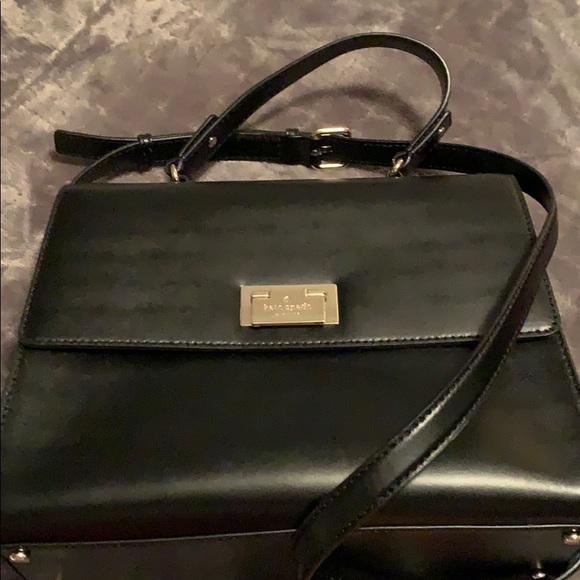 kate spade Handbags - Kate Spade cross body